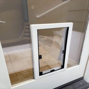 Pet-Door-for-Glass